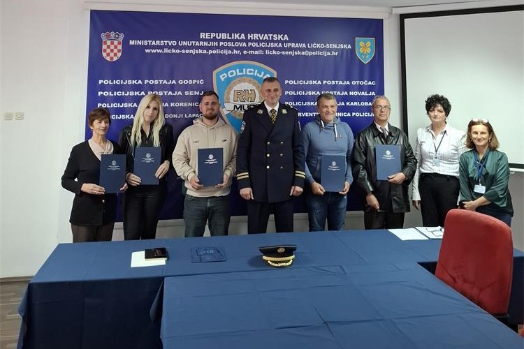 Slika /2025/državljanstvo 2025 naslovna.jpg